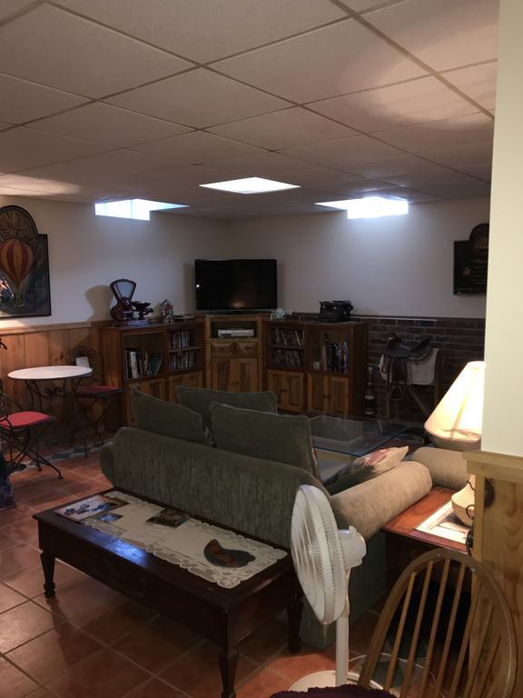 Clover Hill Farm & Country Inn Уилямстаун Екстериор снимка
