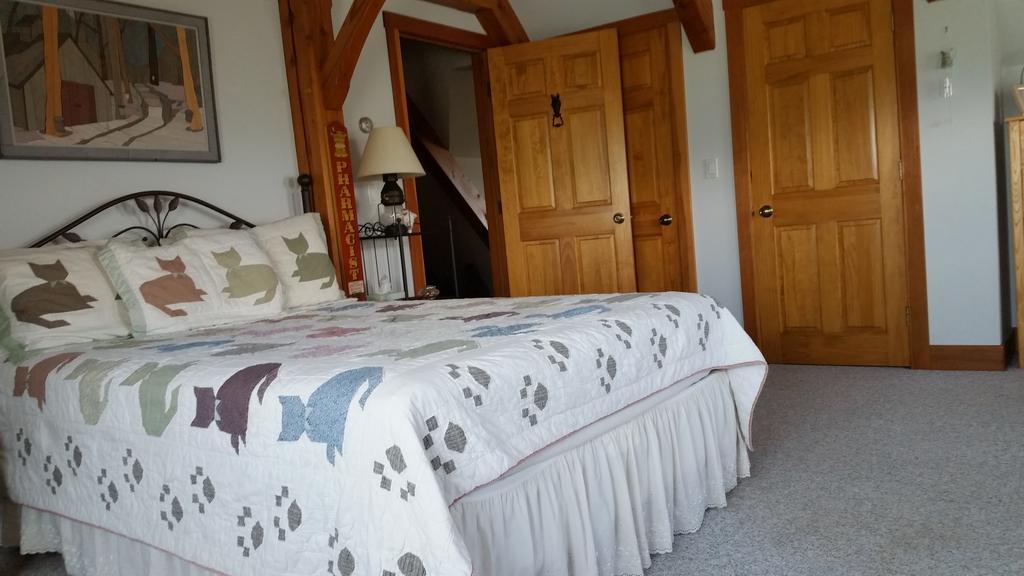 Clover Hill Farm & Country Inn Уилямстаун Екстериор снимка